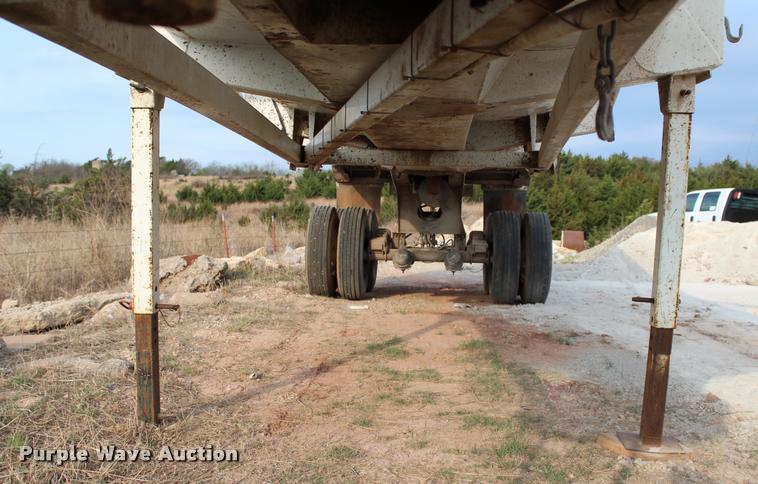 image for item L4955 2006 Clement Starlite 35 end dump trailer