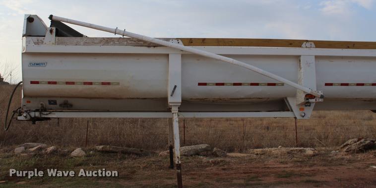 image for item L4955 2006 Clement Starlite 35 end dump trailer
