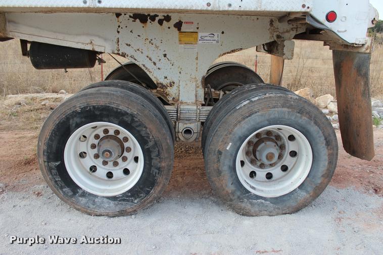 image for item L4955 2006 Clement Starlite 35 end dump trailer