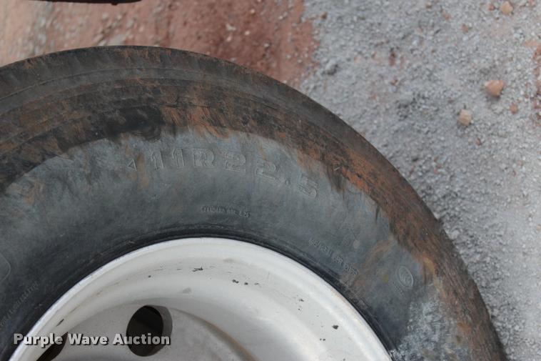 image for item L4955 2006 Clement Starlite 35 end dump trailer