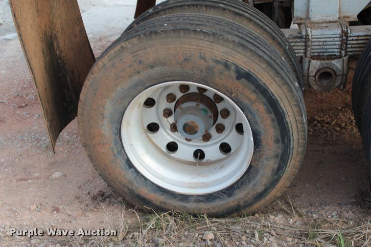 image for item L4955 2006 Clement Starlite 35 end dump trailer