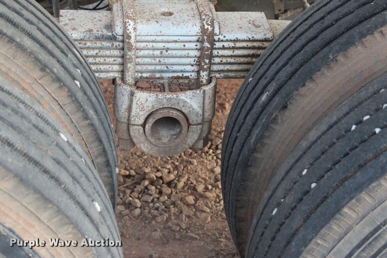 image for item L4955 2006 Clement Starlite 35 end dump trailer