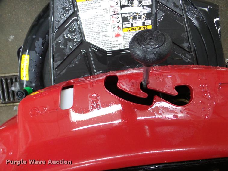 image for item DA1797 2014 Craftsman R1000 lawn mower