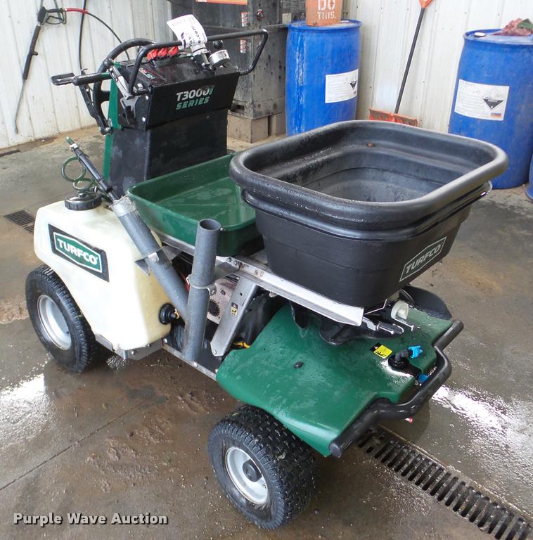image for item DA1854 Turfco T3000i Series applicator