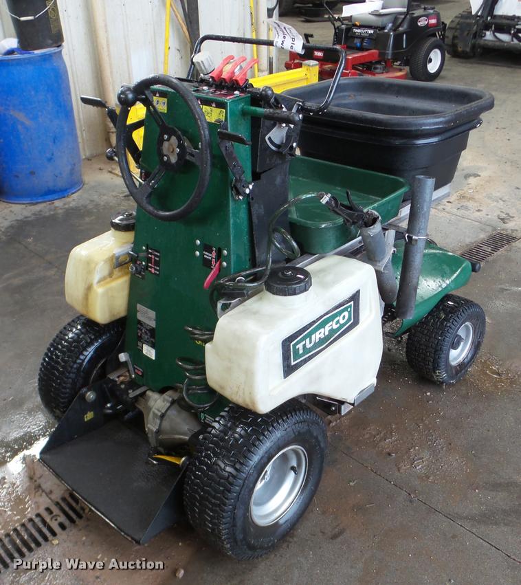 image for item DA1854 Turfco T3000i Series applicator