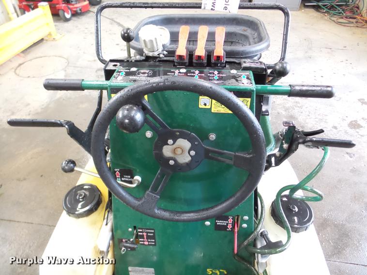 image for item DA1854 Turfco T3000i Series applicator