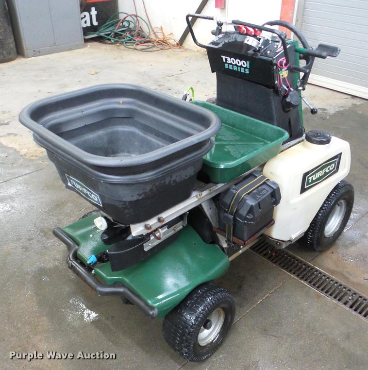 image for item DA1855 Turfco T3000i Series applicator