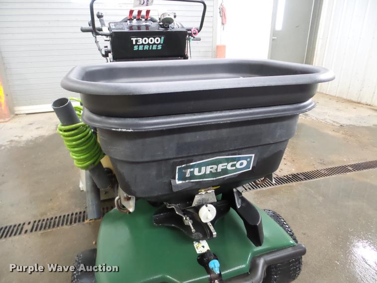 image for item DA1855 Turfco T3000i Series applicator