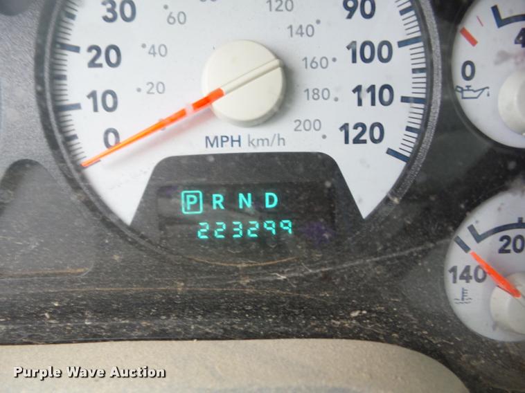 image for item AG9005 2008 Dodge Ram 2500 Quad Cab pickup truck