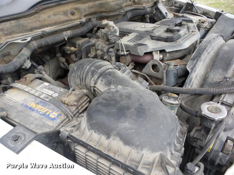 image for item AG9005 2008 Dodge Ram 2500 Quad Cab pickup truck