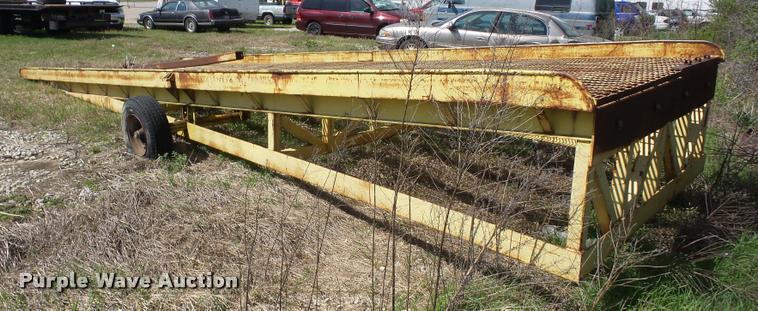 image for item AG9015 Cottrell loading ramp