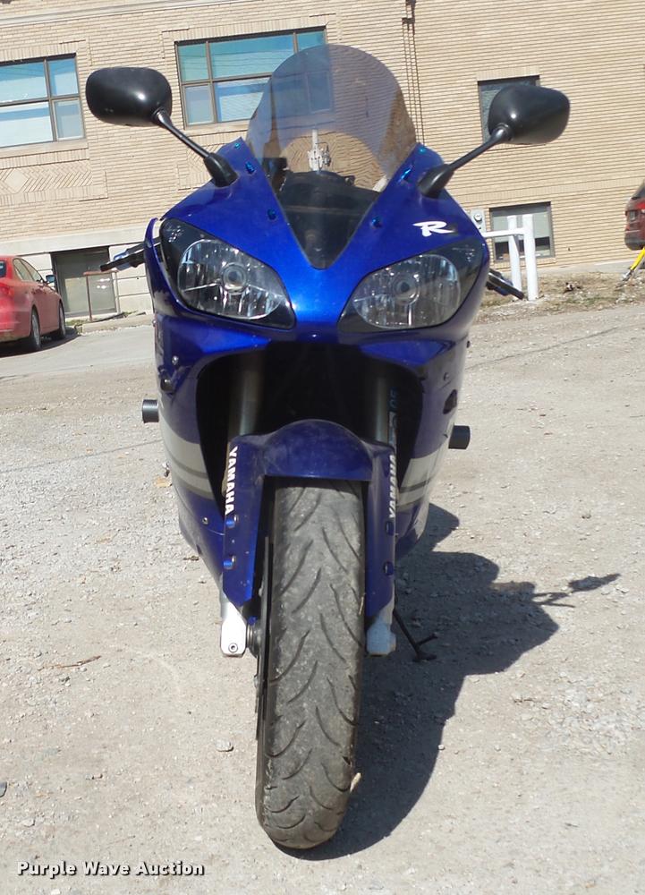 image for item AU9623 2000 Yamaha Vortex YZF-R1 motorcycle