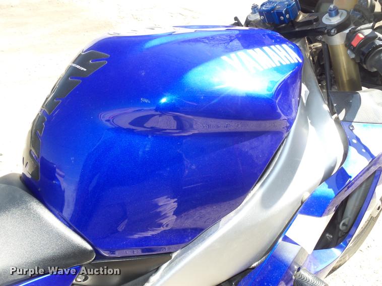 image for item AU9623 2000 Yamaha Vortex YZF-R1 motorcycle