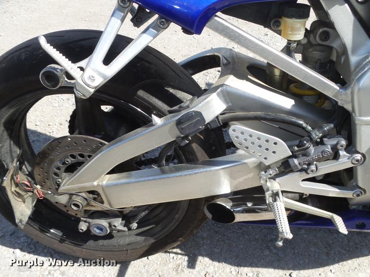 image for item AU9623 2000 Yamaha Vortex YZF-R1 motorcycle