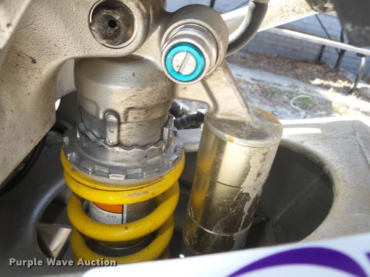 image for item AU9623 2000 Yamaha Vortex YZF-R1 motorcycle