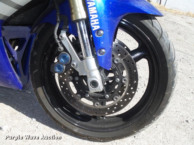 image for item AU9623 2000 Yamaha Vortex YZF-R1 motorcycle