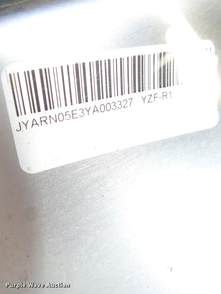 image for item AU9623 2000 Yamaha Vortex YZF-R1 motorcycle