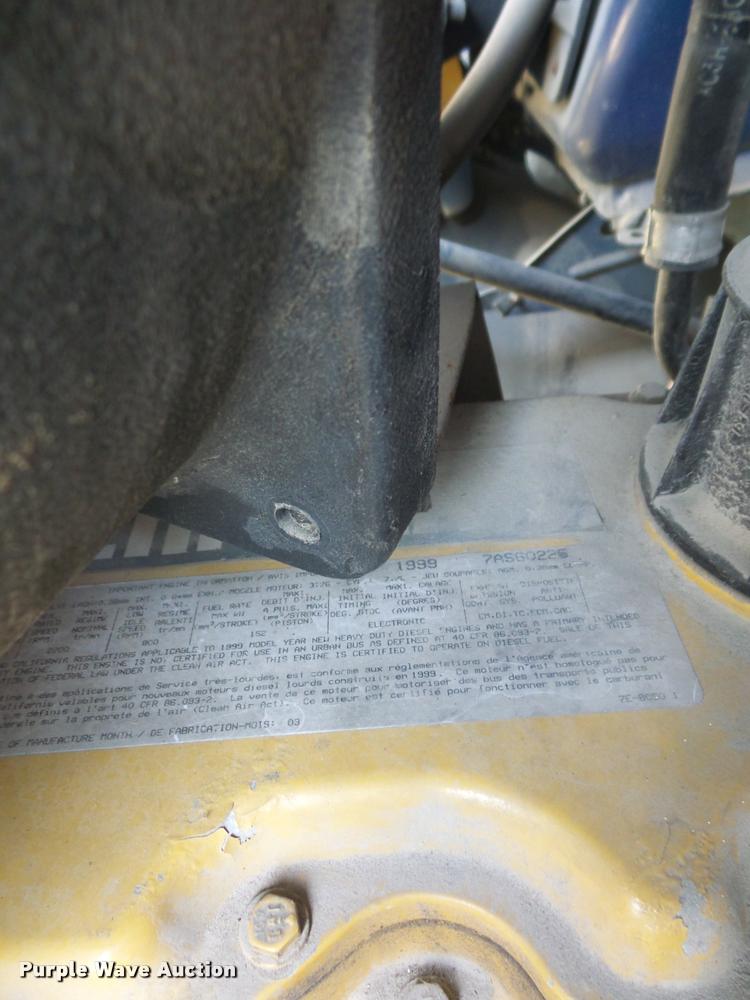 image for item BH9272 2000 Ford F750 refrigerated box truck