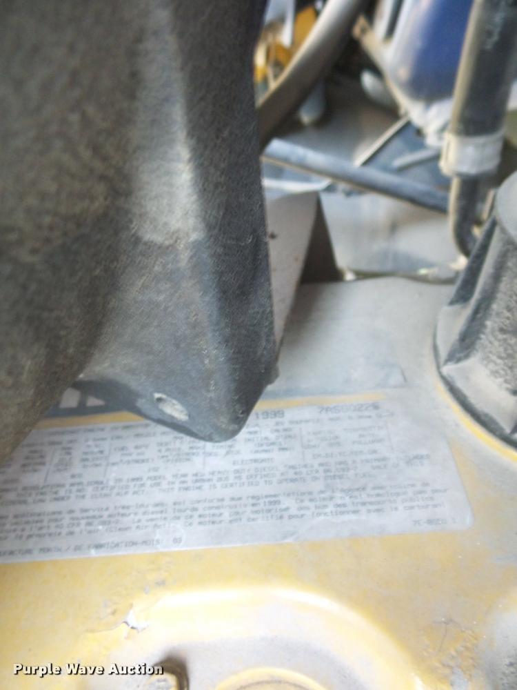 image for item BH9272 2000 Ford F750 refrigerated box truck