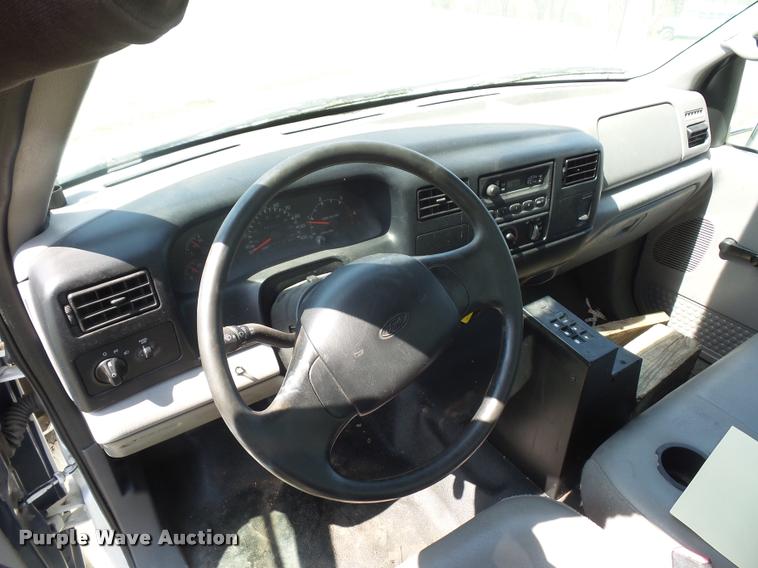 image for item BH9272 2000 Ford F750 refrigerated box truck