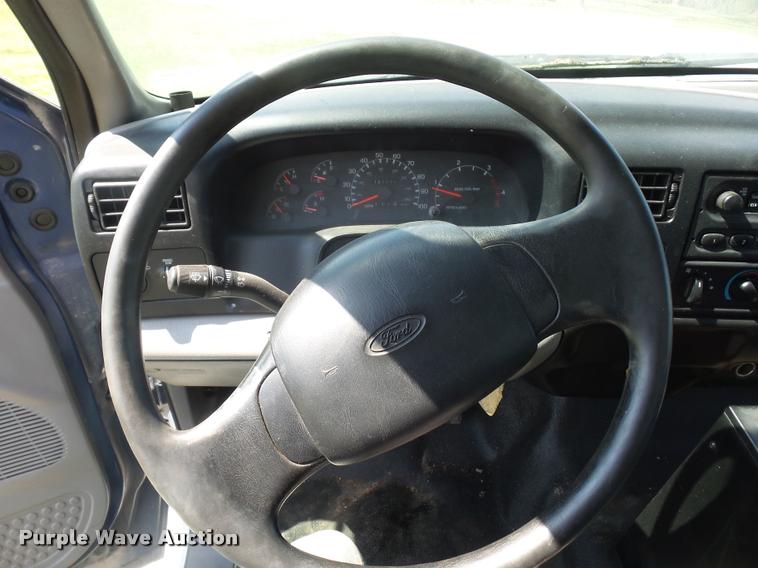 image for item BH9272 2000 Ford F750 refrigerated box truck