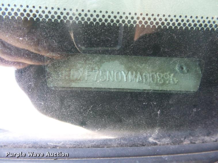 image for item BH9272 2000 Ford F750 refrigerated box truck