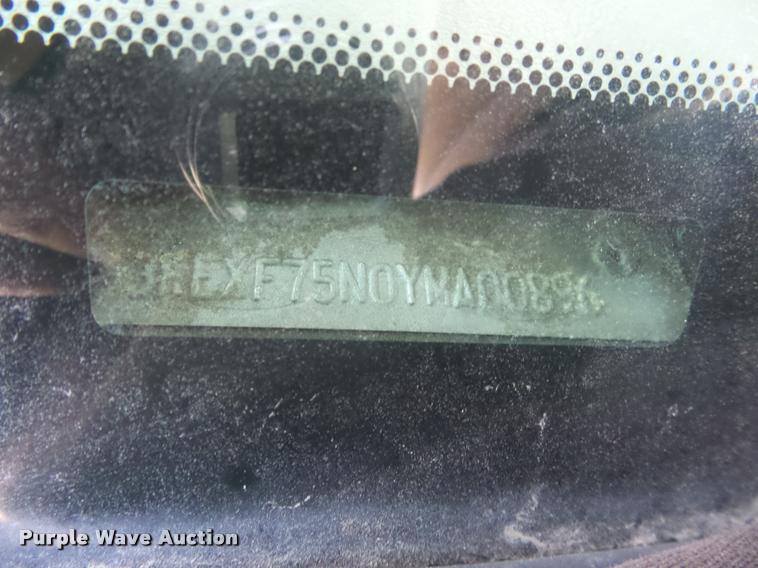 image for item BH9272 2000 Ford F750 refrigerated box truck