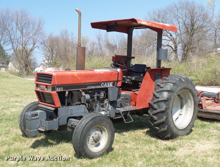 image for item BH9276 Case 685 tractor