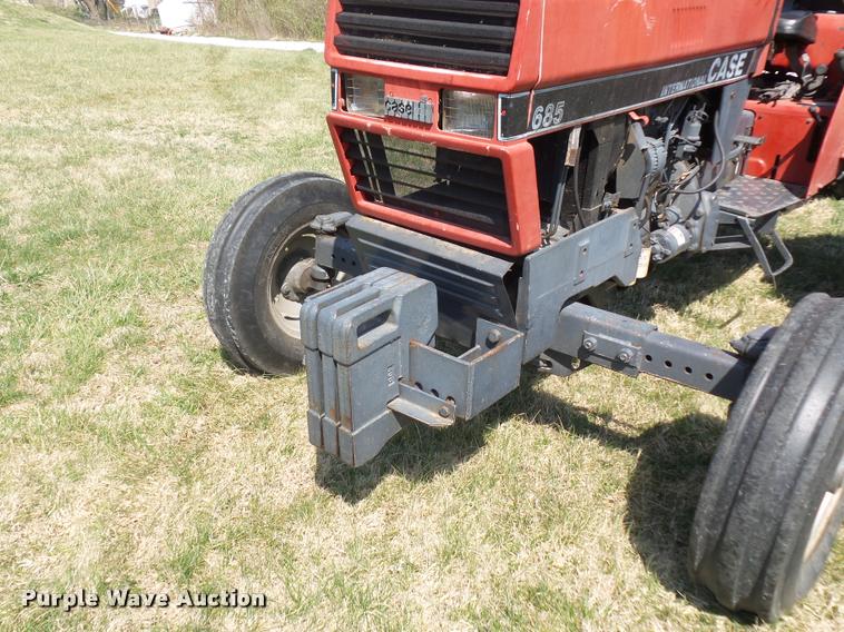 image for item BH9276 Case 685 tractor