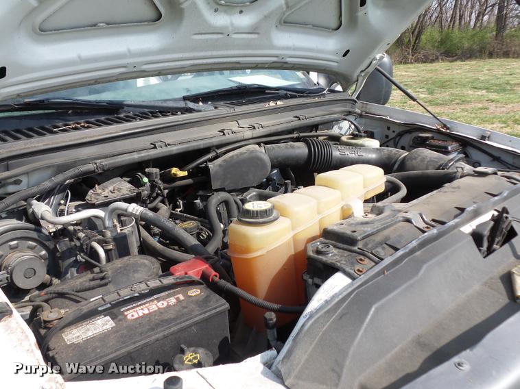 image for item BH9283 2004 Ford F250 Super Duty SuperCab pickup truck