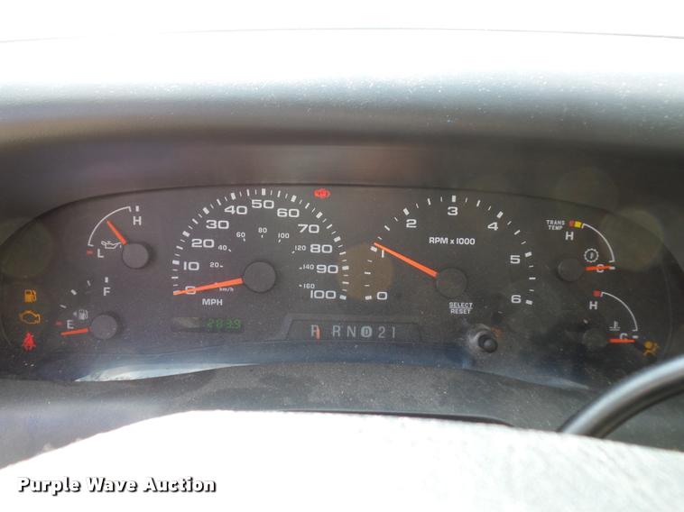 image for item BH9283 2004 Ford F250 Super Duty SuperCab pickup truck