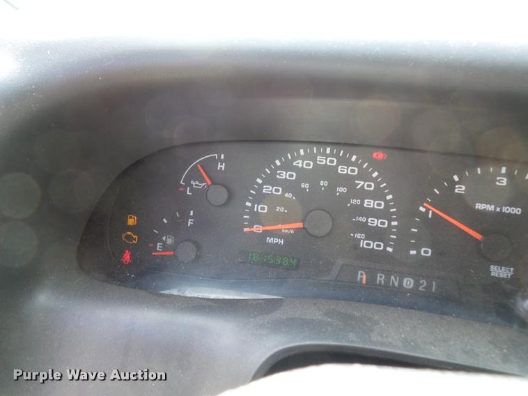 image for item BH9283 2004 Ford F250 Super Duty SuperCab pickup truck