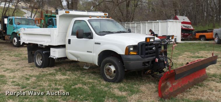 image for item BH9287 2007 Ford F350 Super Duty dump bed pickup truck