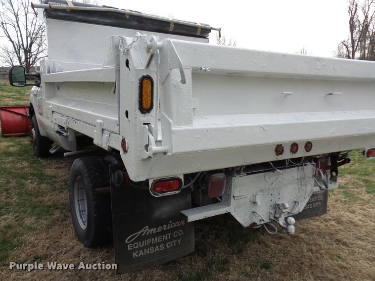 image for item BH9287 2007 Ford F350 Super Duty dump bed pickup truck