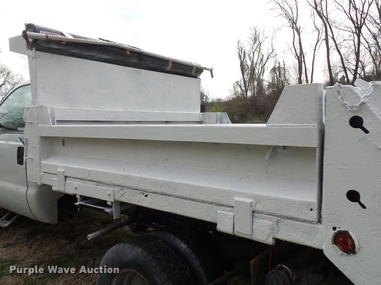 image for item BH9287 2007 Ford F350 Super Duty dump bed pickup truck