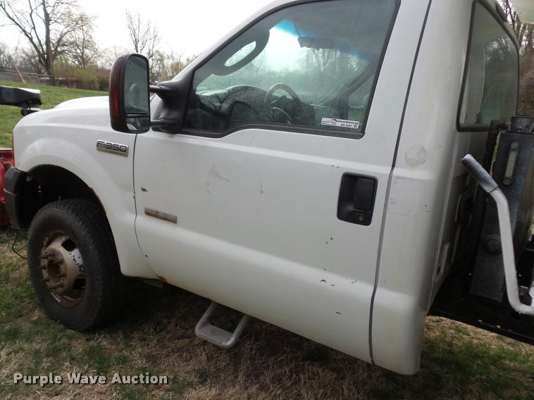 image for item BH9287 2007 Ford F350 Super Duty dump bed pickup truck