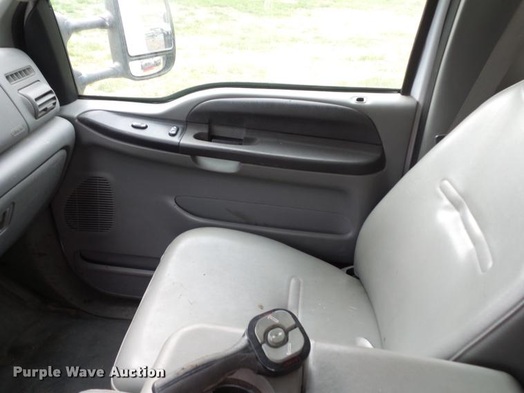 image for item BH9287 2007 Ford F350 Super Duty dump bed pickup truck