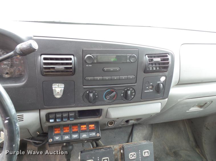 image for item BH9287 2007 Ford F350 Super Duty dump bed pickup truck