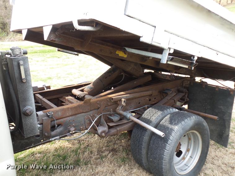 image for item BH9287 2007 Ford F350 Super Duty dump bed pickup truck