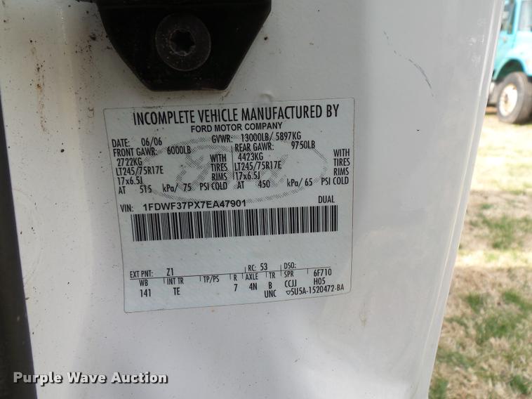 image for item BH9287 2007 Ford F350 Super Duty dump bed pickup truck