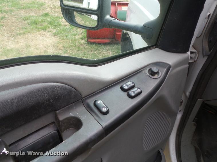 image for item BH9287 2007 Ford F350 Super Duty dump bed pickup truck