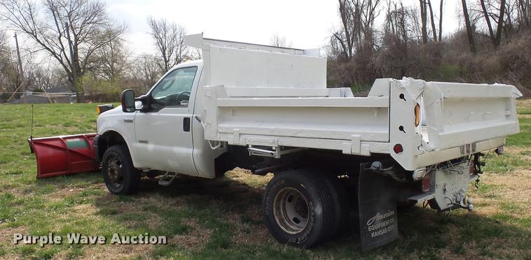 image for item BH9288 2007 Ford F350 Super Duty dump bed pickup truck