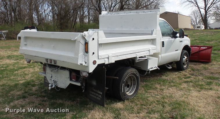 image for item BH9288 2007 Ford F350 Super Duty dump bed pickup truck