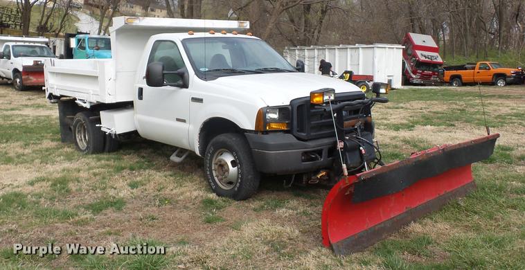 image for item BH9288 2007 Ford F350 Super Duty dump bed pickup truck