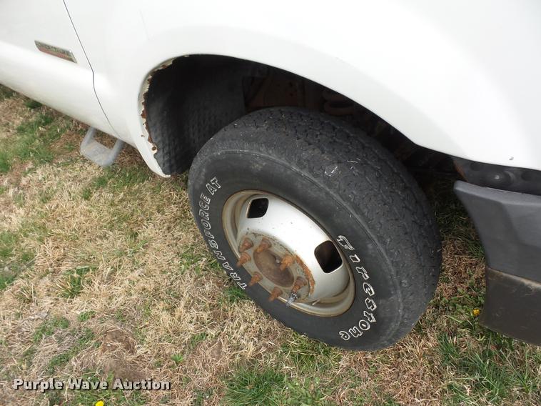 image for item BH9288 2007 Ford F350 Super Duty dump bed pickup truck