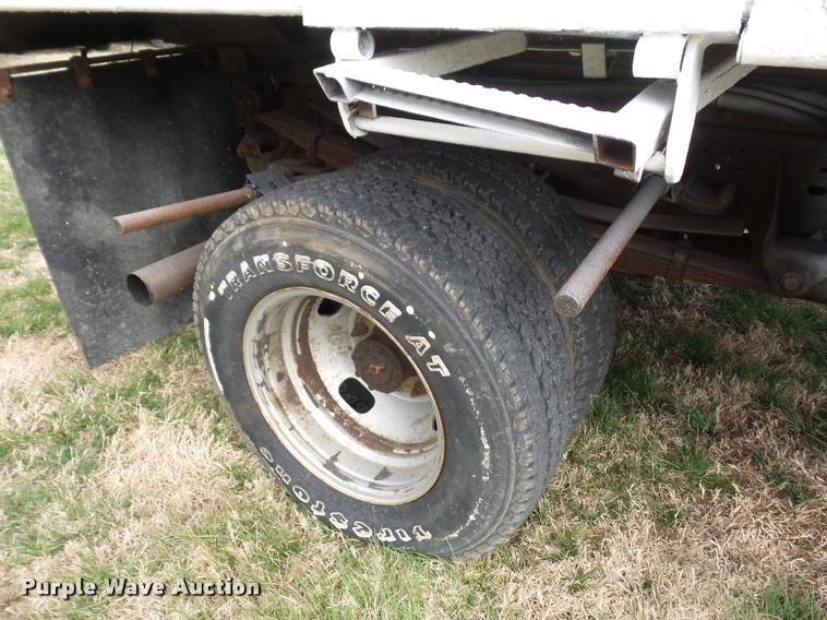 image for item BH9288 2007 Ford F350 Super Duty dump bed pickup truck