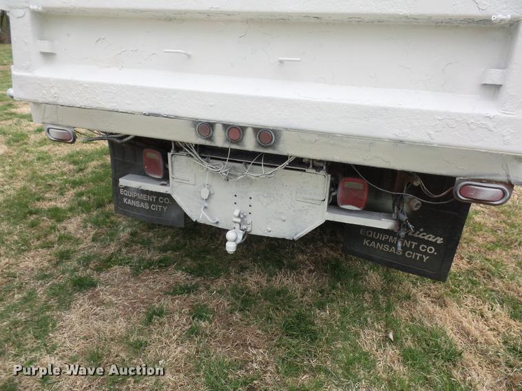 image for item BH9288 2007 Ford F350 Super Duty dump bed pickup truck