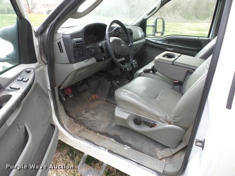 image for item BH9288 2007 Ford F350 Super Duty dump bed pickup truck