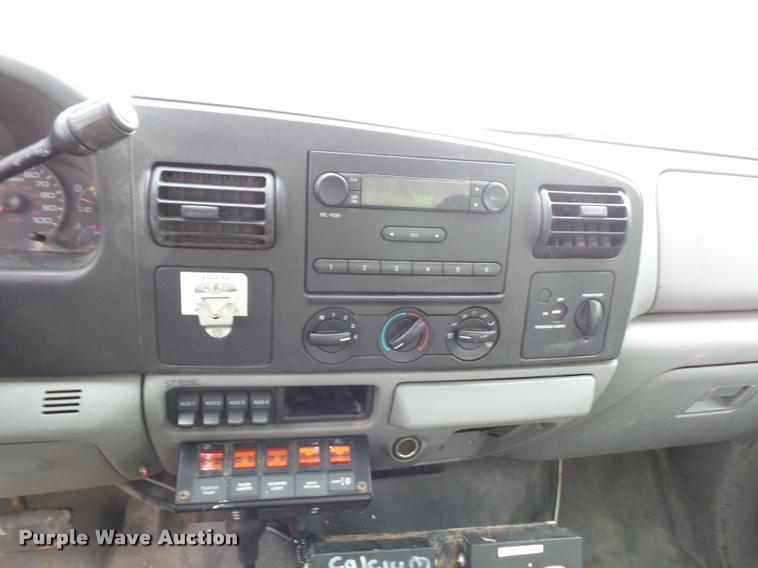 image for item BH9288 2007 Ford F350 Super Duty dump bed pickup truck