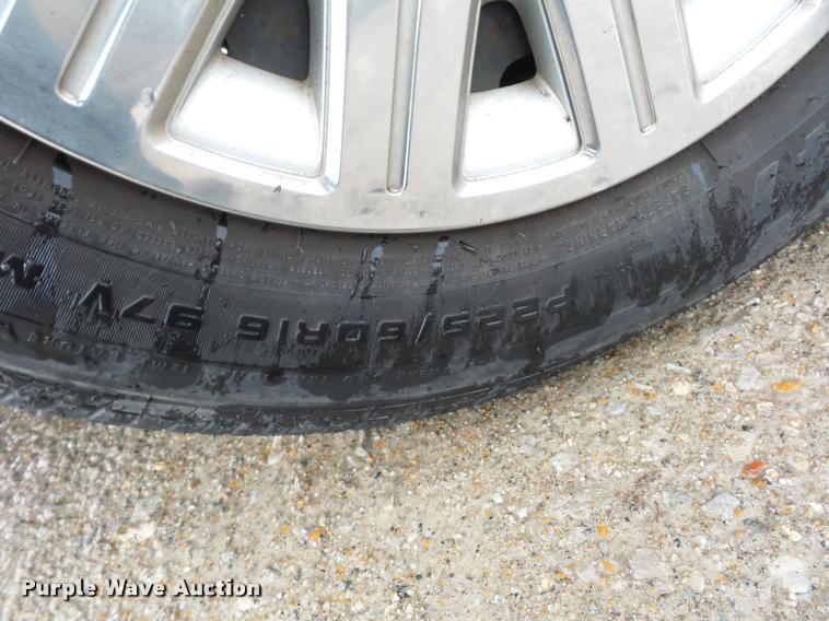 image for item BI9099 2004 Ford Crown Victoria Police Interceptor